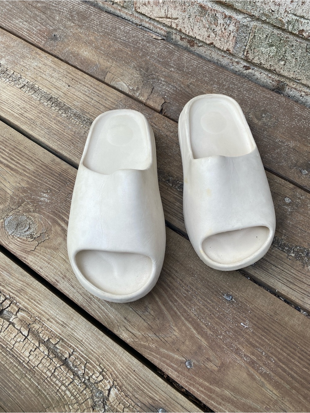 Cream Slide Sandals - Minimal Open-Toe Design
